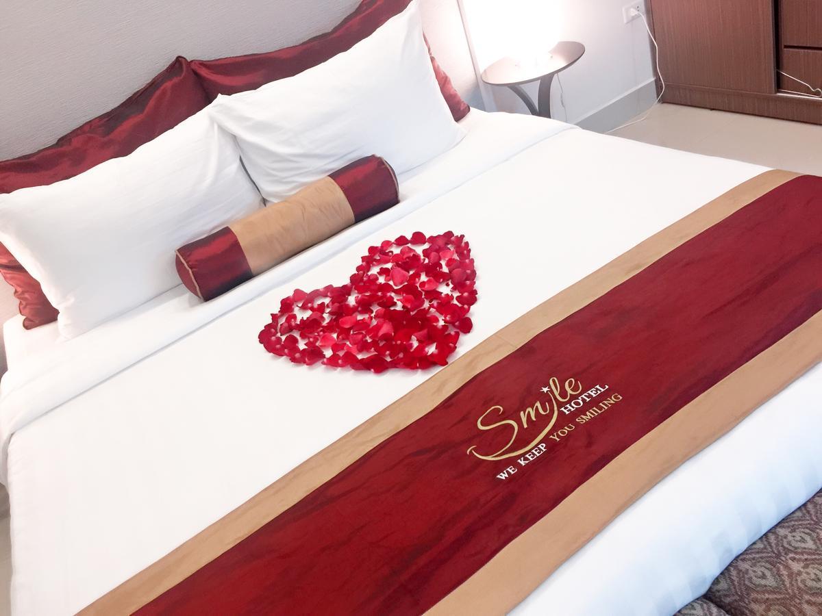 Smile Hotel Hanoi Exterior photo